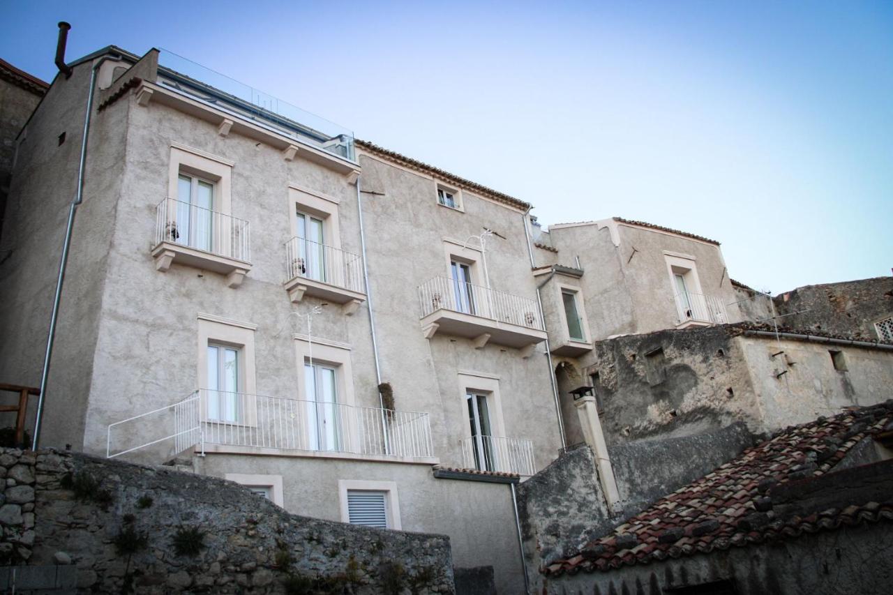 Dimora Cavour Bed & Breakfast Amantea Exterior photo